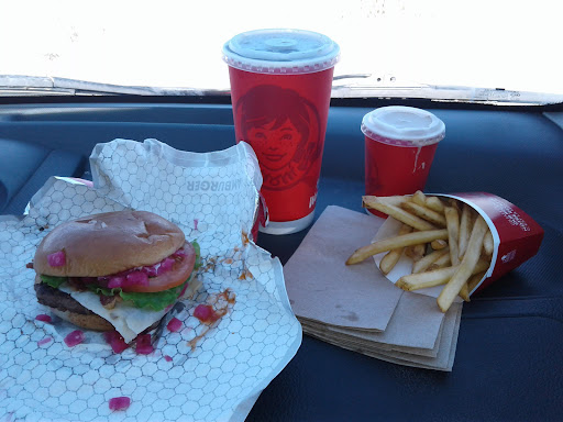 Photo of Wendy's - 59 Highway 11b, Temiskaming Shores, ON P0J 1P0